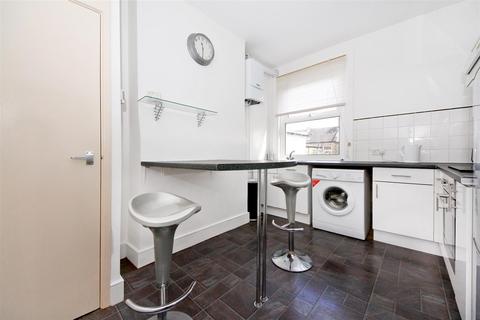 1 bedroom flat for sale, Felixstowe Road, Kensal Green, Lonon