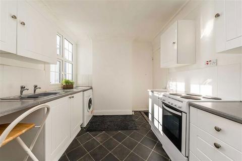 2 bedroom flat for sale, High Street, Teddington TW11