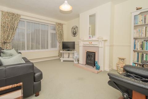 2 bedroom semi-detached bungalow for sale, Langdale Avenue, Ramsgate, CT11