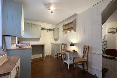 2 bedroom terraced house to rent, Sion Passage, Ramsgate, CT11