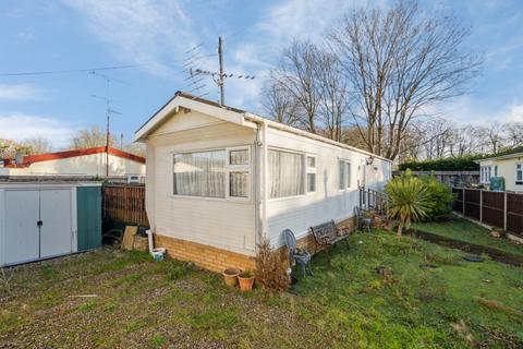 2 bedroom park home for sale, Mayfield Caravan Park, Thorney Mill Road, West Drayton UB7