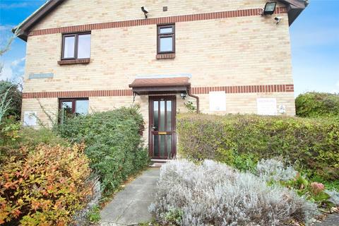 1 bedroom apartment to rent, Spring Close, Dagenham, RM8