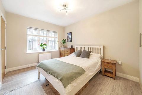 2 bedroom maisonette for sale, Bramley Gardens, Bourne End, Buckinghamshire