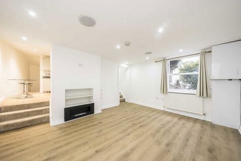 2 bedroom flat for sale, The Green, Twickenham TW2