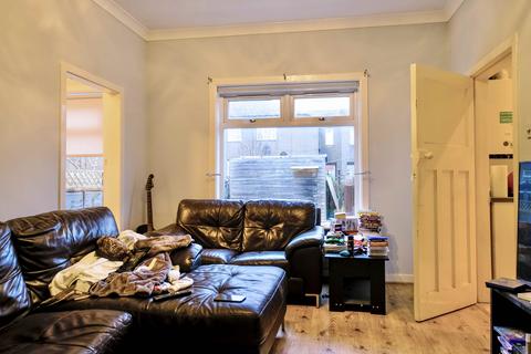 3 bedroom flat for sale, Tealing Avenue, Glasgow G52