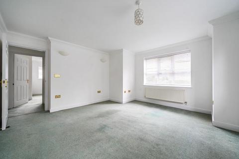 2 bedroom ground floor flat for sale, Shepherds Spring Lane, Andover, SP10 1QN