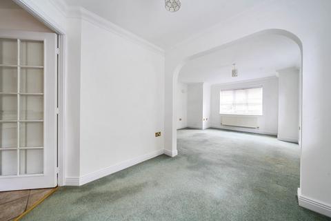 2 bedroom ground floor flat for sale, Shepherds Spring Lane, Andover, SP10 1QN