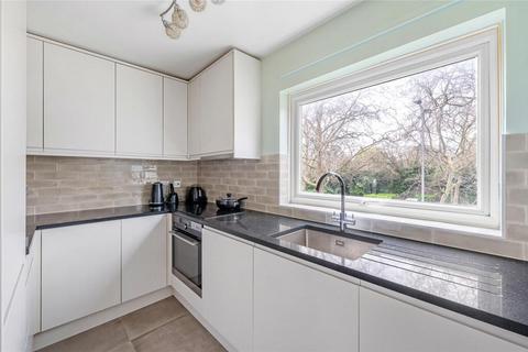 1 bedroom flat to rent, London, SW11