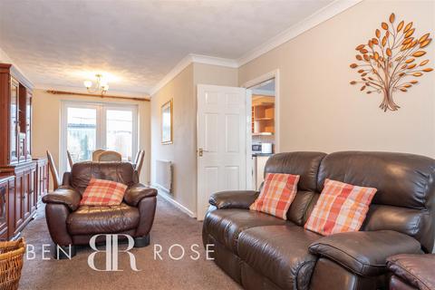 3 bedroom semi-detached house for sale, Downham Road, Leyland