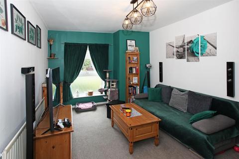 1 bedroom flat for sale, Beaconsfield, Brookside