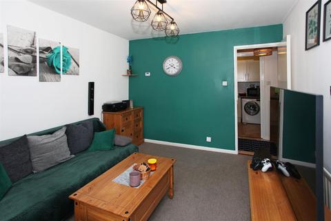 1 bedroom flat for sale, Beaconsfield, Brookside