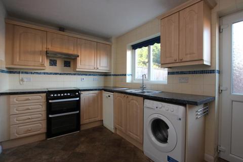 2 bedroom end of terrace house to rent, Meadow Way, Bristol BS32