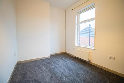 2 bedroom terraced house to rent, 2-Bed Terraced House to Let on Crown Street, Preston