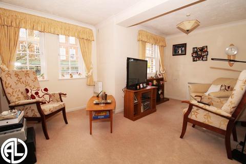 1 bedroom flat for sale, Bennett Court, Letchworth Garden City, SG6 3WA