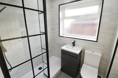 12 Byron Drive, Monk Bretton, Barnsley, S71 2DE