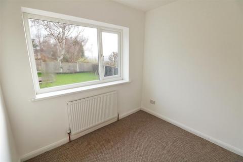 12 Byron Drive, Monk Bretton, Barnsley, S71 2DE