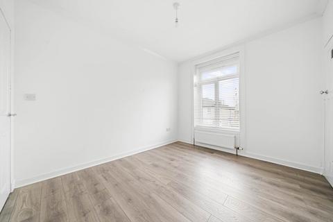 3 bedroom flat to rent, Montford Avenue, Glasgow G73