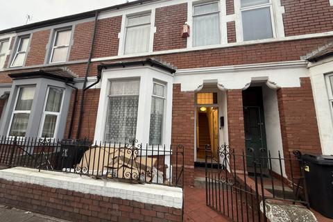 5 bedroom flat to rent, Talworth Street, Roath