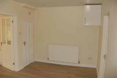 2 bedroom terraced house to rent, Robinet Road, Beeston, Nottingham, NG9 1GP