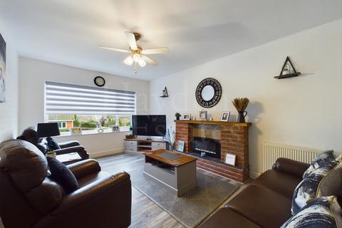 2 bedroom detached bungalow for sale, Woodthorpe Drive, Bewdley, DY12 2RH