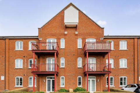 2 bedroom flat for sale, Aylesbury,  HP21,  Buckinghamshire,  HP21