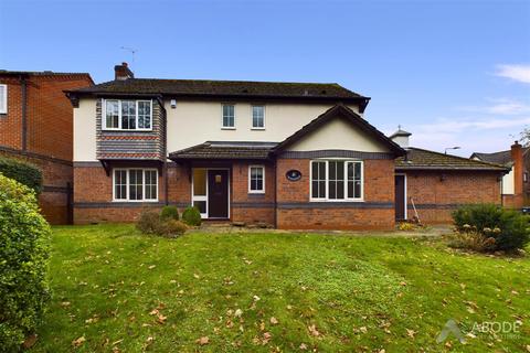 4 bedroom detached house to rent, Maple Close, Doveridge DE6