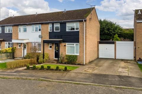 3 bedroom end of terrace house for sale, Constable Place, Aylesbury HP19