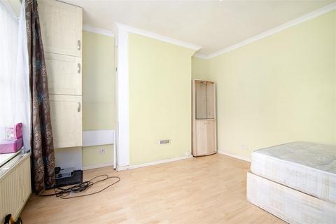 3 bedroom terraced house for sale, White Hart Lane, London