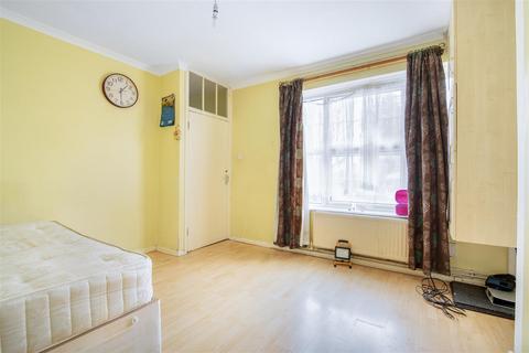 3 bedroom terraced house for sale, White Hart Lane, London