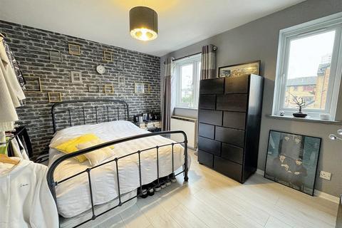 22 Carolina Close, London, E15 1JR