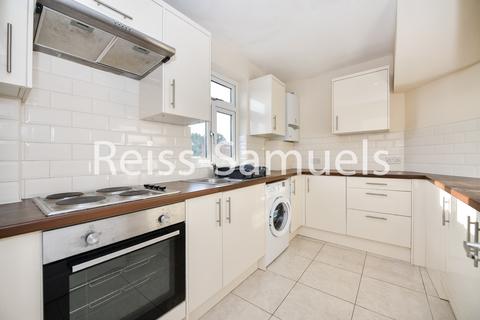 4 bedroom apartment to rent, High Street, Whitton TW2