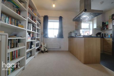 58 Bramley Hill, Ipswich, IP4 2AE