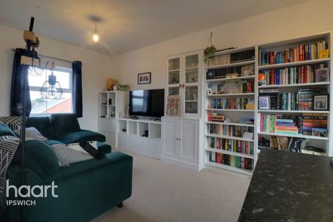 58 Bramley Hill, Ipswich, IP4 2AE