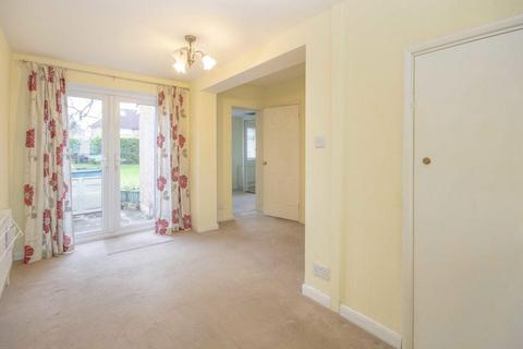 1 bedroom flat to rent, Cranborne Avenue, Surbiton KT6