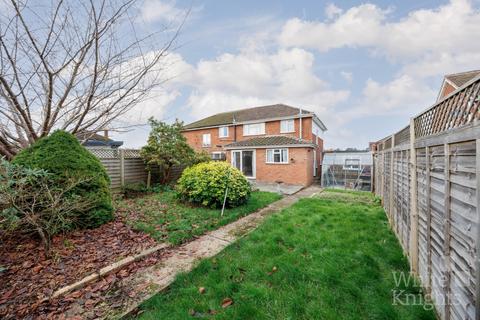 3 bedroom semi-detached house for sale, Malone Road, Reading RG5