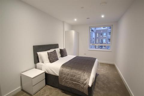 2 bedroom flat for sale, Walton Heights, 149 Walworth Road, London SE17