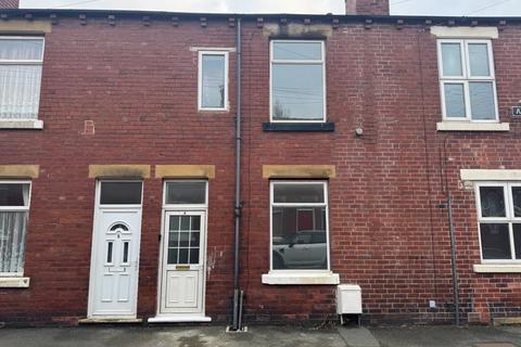 3 bedroom house to rent, Abbott Terrace, Wakefield