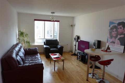 1 bedroom flat to rent, Priors Mead, Enfield