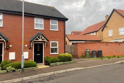 2 bedroom semi-detached house to rent, Framingham Crescent, Poringland, Norwich, Norfolk, NR14