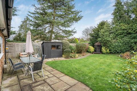 3 bedroom semi-detached bungalow for sale, Moffats Close, Brookmans Park, AL9