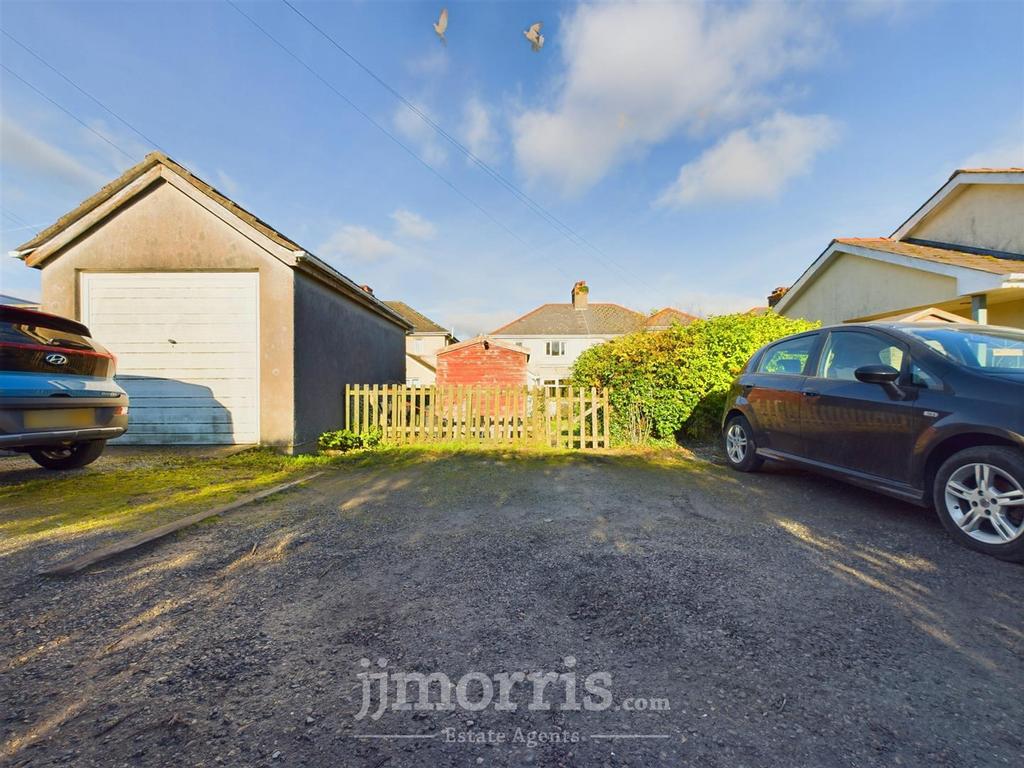 CAM01583 G0-PR0206-STILL019.jpg