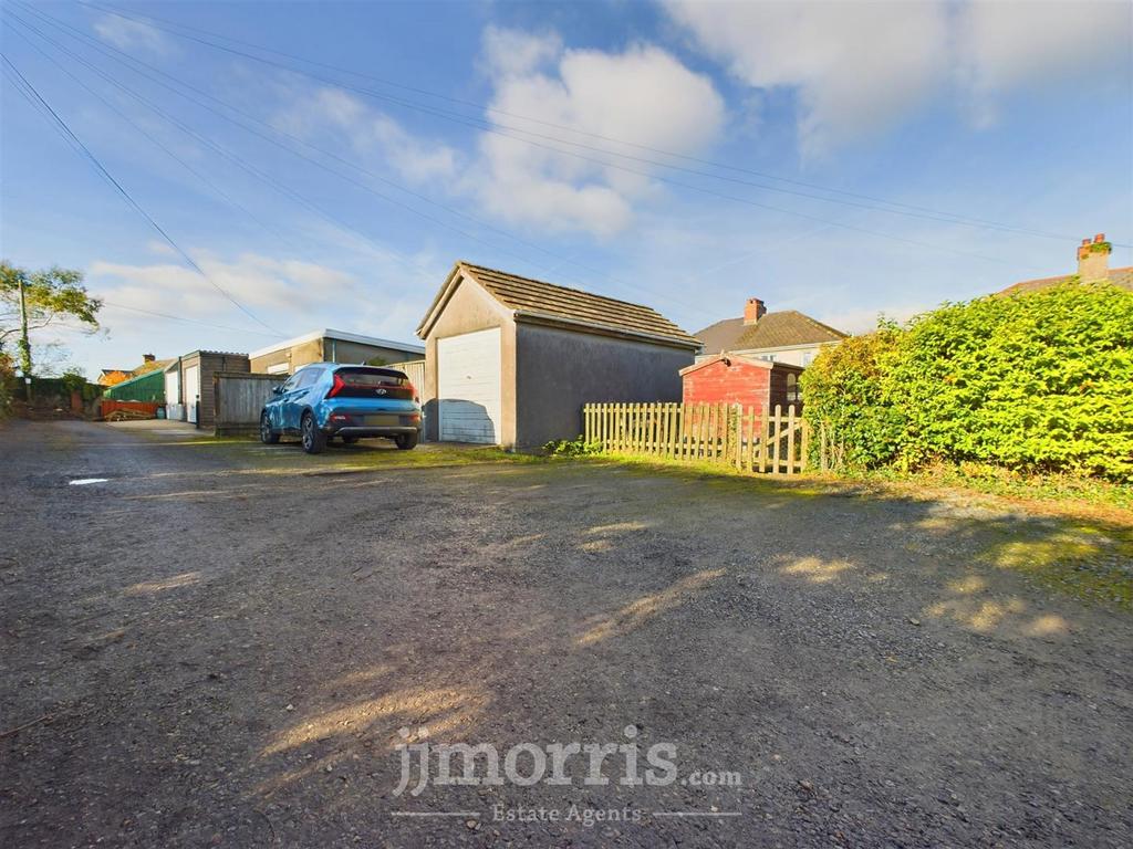 CAM01583 G0-PR0206-STILL020.jpg