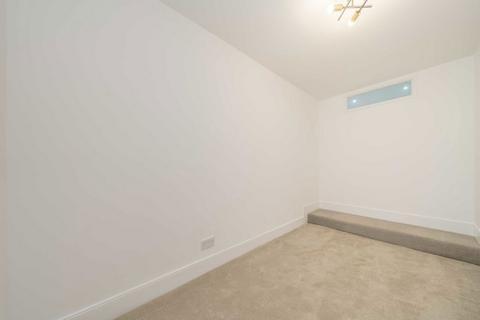 1 bedroom flat to rent, Radford Road, London SE13