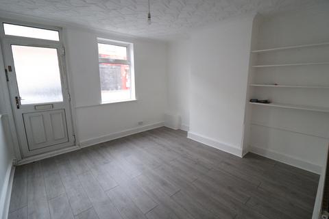 2 bedroom terraced house for sale, Broadway, Grays RM17