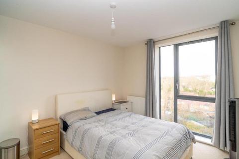 1 bedroom apartment for sale, Needleman Close, London, NW9