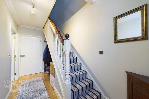 3 bedroom townhouse for sale, Blackthorn Way, Poringland, Norwich