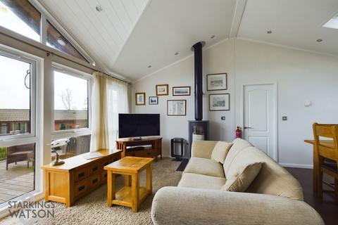 2 bedroom chalet for sale, Staithe Road, Burgh St. Peter, Beccles