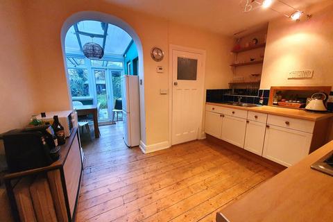 2 bedroom semi-detached house to rent, Grimshill Road, Whitstable, CT5