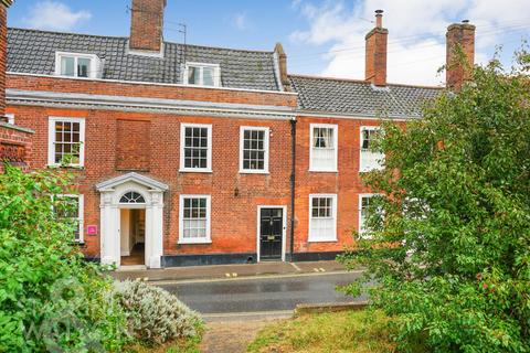 2 bedroom townhouse for sale, Trinity Street, Bungay