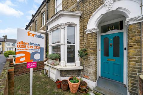 2 bedroom flat for sale, Wragby Road, London, E11